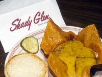 articles/2014/06/22/the-real-cheeseburger-paradise/140620-stern-cheeseburger-tease_zw67xm