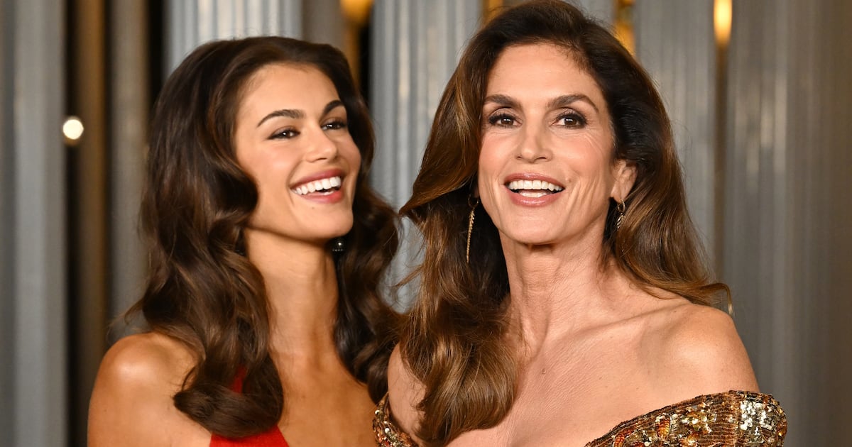 Cindy Crawford, 60, and Kaia Gerber, 24, Match Dresses at Taylor Swift's Wedding - The Daily Beast image