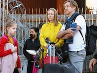220328-ukraine-us-immigration-tease-01_bjhxbq