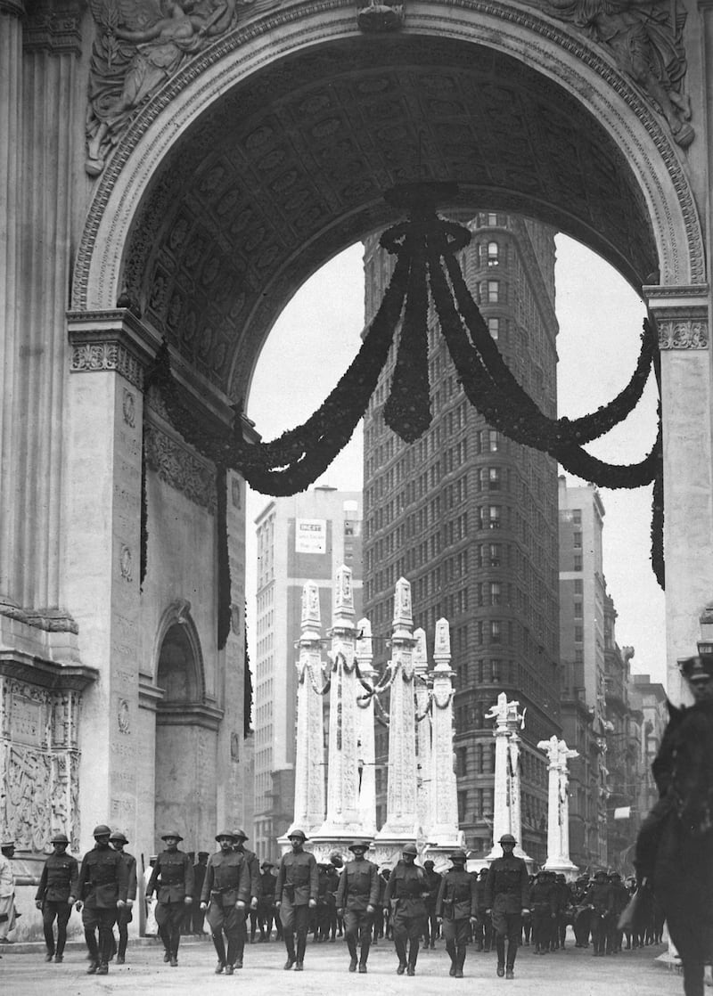 170701-mcnearney-lost-masterpiece-victory-arch-embed-2_yasak1
