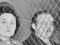 cheats/2016/12/02/ethel-rosenberg-s-sons-ask-obama-to-exonerate-her/161201-rosenbergs-sons-obama-exonerate-cheat_en9jlr