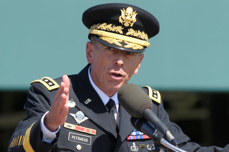 articles/2012/11/15/petraeus-fever-paralyzes-washington-as-the-media-pounce-on-sex-scandal/media-petraeus-paralysis-kurtz_eob5fl