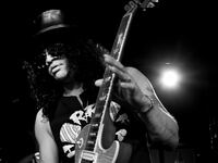 articles/2012/05/25/slash-talks-guns-n-roses-future-new-album-apocalyptic-love-and-more/slash-interview-stern-tease_uwslwk