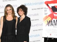 articles/2012/11/01/alicia-silverstone-amy-heckerling-talk-vamps-clueless-memories/stern-vamps-silverstone-heckerling-tease-embed_iltmi6