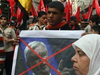 articles/2012/08/13/what-gingrich-and-adelson-and-santorum-really-mean-when-they-say-the-palestinian-people-are-invtented/protest-gingrich-openz_jcwdn6
