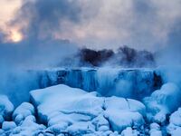 galleries/2014/03/04/niagara-falls-is-an-icy-frozen-wonderland/nigara-falls-gal-1_tgoidz