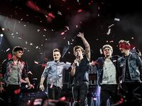 articles/2013/08/29/one-direction-documentary-this-is-us-seen-through-a-superfan-s-eyes/130828-cunningham-direction-tease_ljmxcy