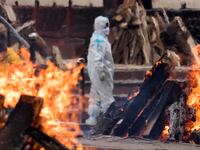 210611-axe-coronavirus-deaths-tease_nmq2np