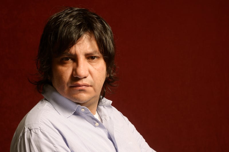 articles/2014/02/28/image-is-everything-an-interview-with-alejandro-zambra/140228-vidal-zambra-tease_o2oxup