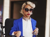 articles/2013/02/07/wheelchair-bound-blogger-warms-fashion-week-hearts/130206-jillian-mercado-fashion-week-tease_volmfe