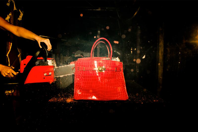 galleries/2013/11/06/celebrity-photographer-tyler-shields-exposes-the-dirty-side-of-glamour-photos/tyler-shields-birkin_qkb1fb