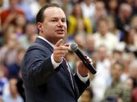 cheats/2016/06/30/sen-mike-lee-slams-donald-trump/160630-mike-lee-utah-cheat_qoej40
