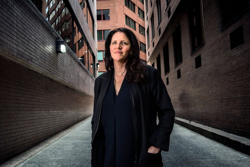 articles/2017/05/08/laura-poitras-does-not-want-to-talk-about-wikileaks-and-russia/170508-stern-laura-poitras-tease_tfflgi