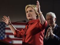 articles/2016/02/20/clinton-escapes-nevada-with-close-win/160220-mak-clinton-win-tease_bogo1g