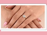 Model wearing the Luxuriant lab-grown diamond cluster ring on her hand