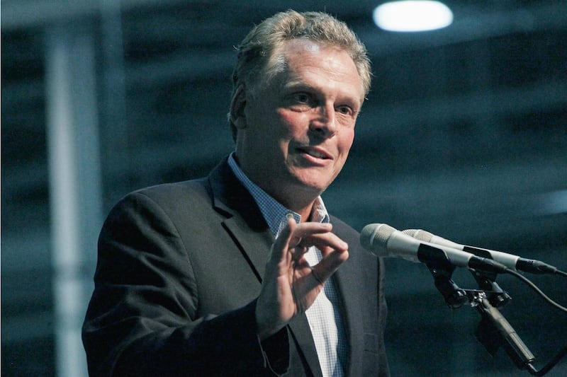 articles/2013/05/07/in-virginia-terry-mcauliffe-s-memoir-comes-back-to-haunt-him/130506-McAuliffe-tease_eiybjx