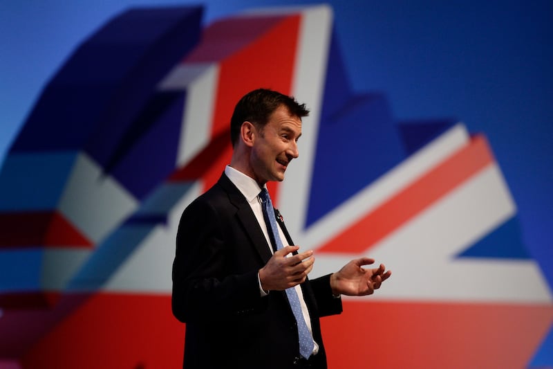 articles/2012/04/28/rupert-murdoch-s-fishy-mp-meetings/jukes-jeremy-hunt-news-corp-embed_ndzhay