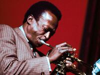 articles/2013/12/08/classic-miles-davis-recordings-reveal-new-beauty-in-their-classic-mono-format/131206-jones-miles-davis-new_exehft